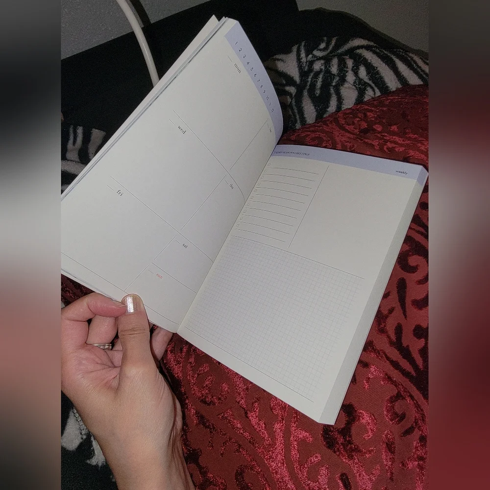 TAEMIN SEASONS GREETINGS 2025 Mini Diary with Yearly Plan